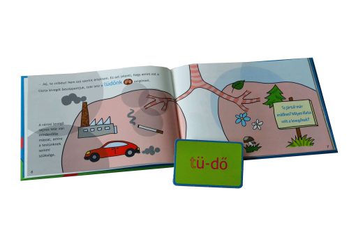 Móna és Marci kirándul: 3. A fák között (szaglás)