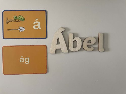 Fabetűk, számok, írásjelek